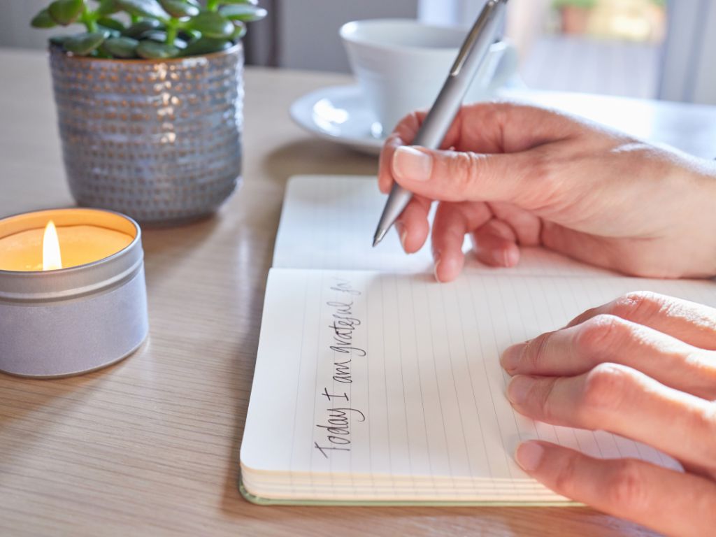 scrivere un diario a lume di candela